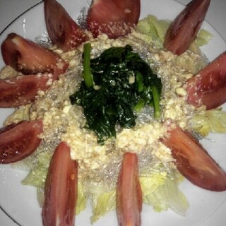 プチプチ海藻麺サラダ